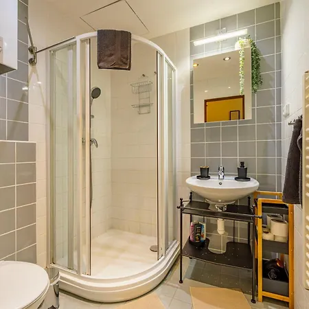 Cozy Old Town Zelezna Apartament *